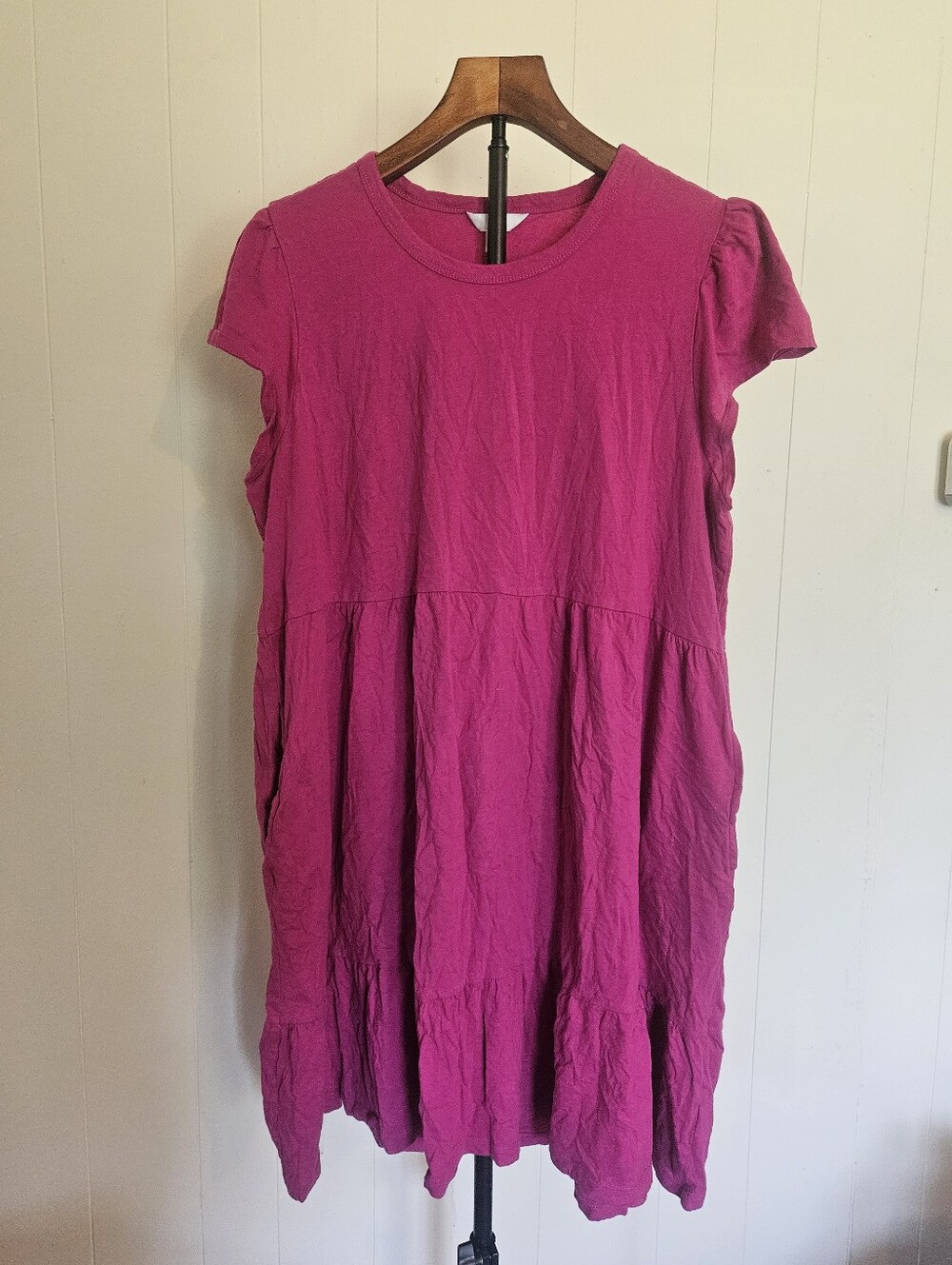 Time and Tru Magenta Short Sleeve Tiered Dress With Pockets Size Large
